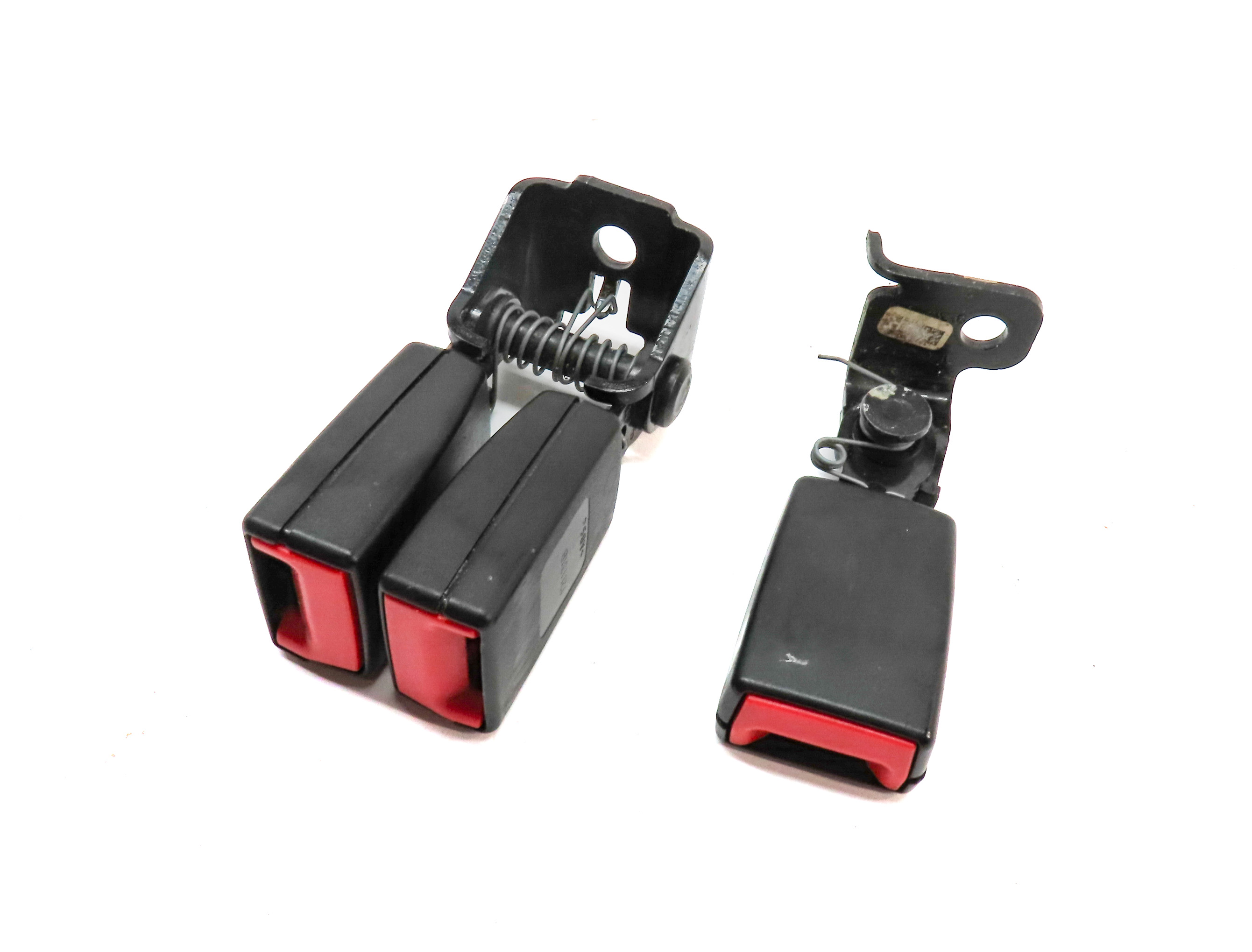 2014 BMW X3 (F25) REAR LEFT CENTER RIGHT SEAT SEATBELT BUCKLE RECEIVER SET/3 — exact item pictured